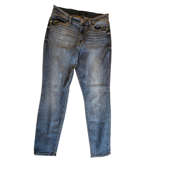 Judy Blue size 9/29 Slim Fit Tapered Leg, mid rise with 29.5" inseam - Picture 1 of 10